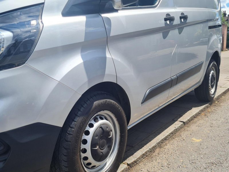 FORD TRANSIT CUSTOM