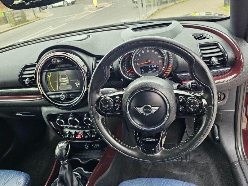 MINI CLUBMAN