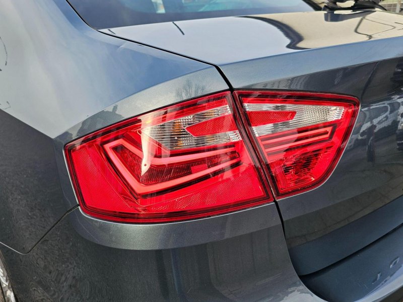 SEAT TOLEDO