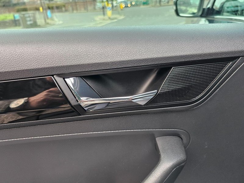 SEAT TOLEDO