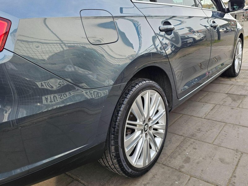 SEAT TOLEDO