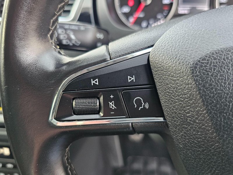SEAT TOLEDO