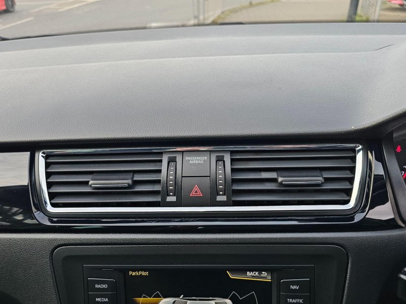 SEAT TOLEDO