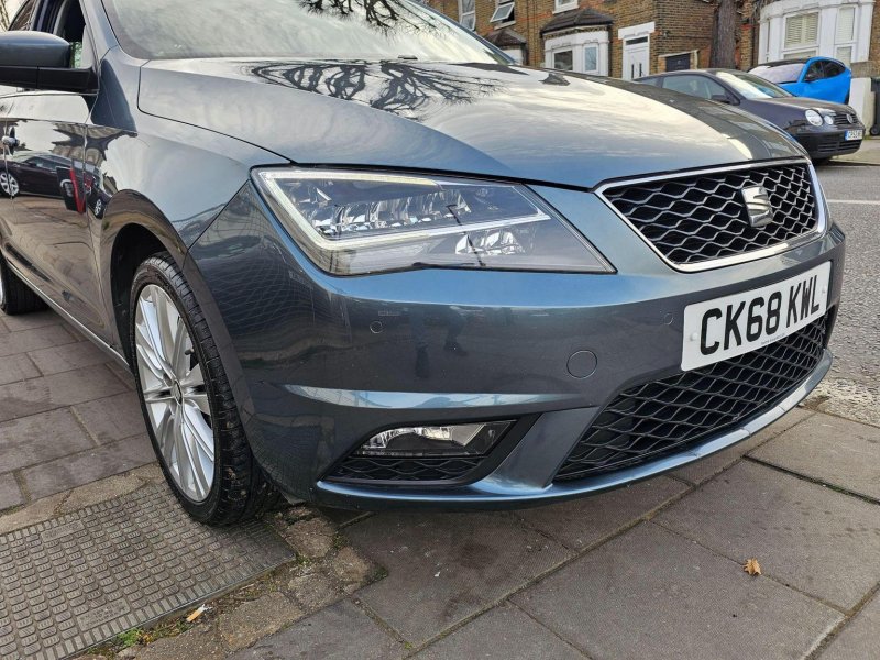 SEAT TOLEDO