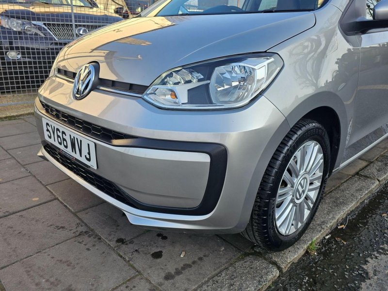 VOLKSWAGEN UP