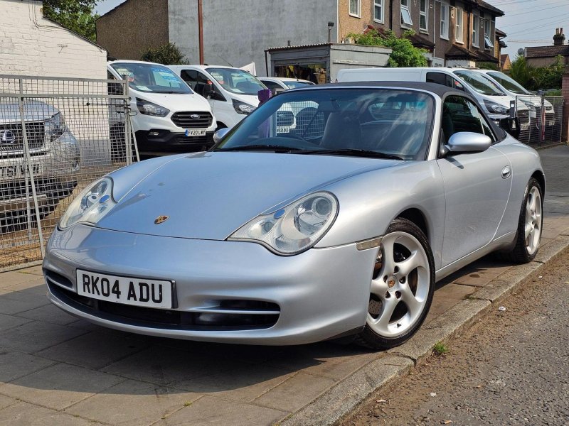 PORSCHE 911