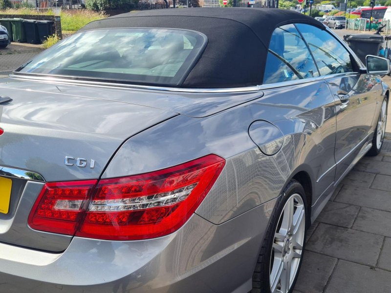 MERCEDES-BENZ E CLASS