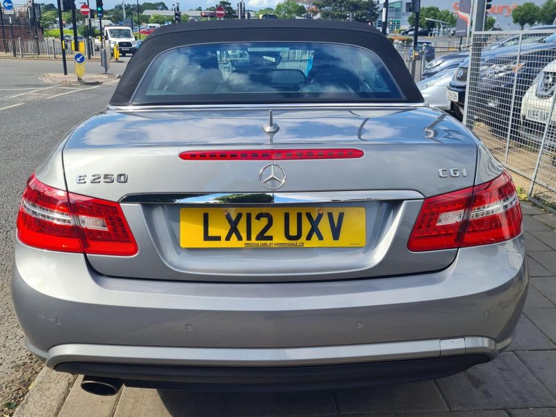 MERCEDES-BENZ E CLASS
