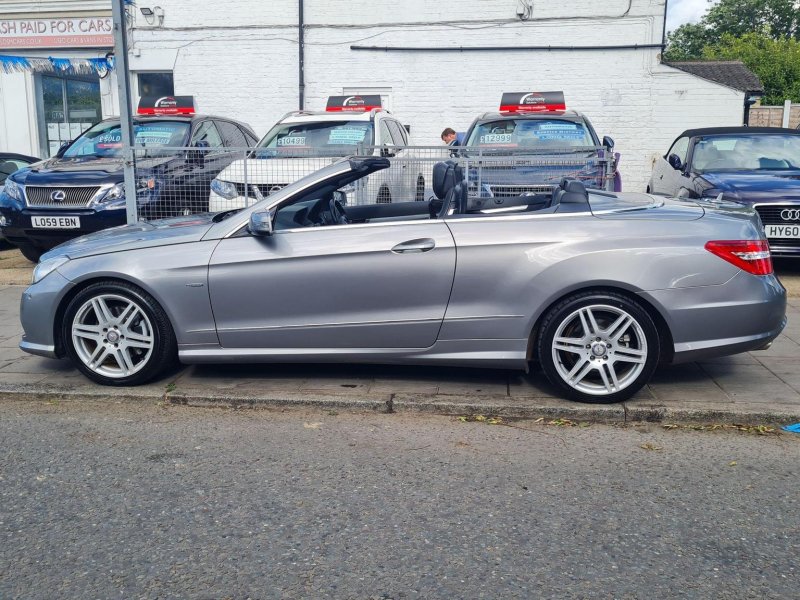 MERCEDES-BENZ E CLASS