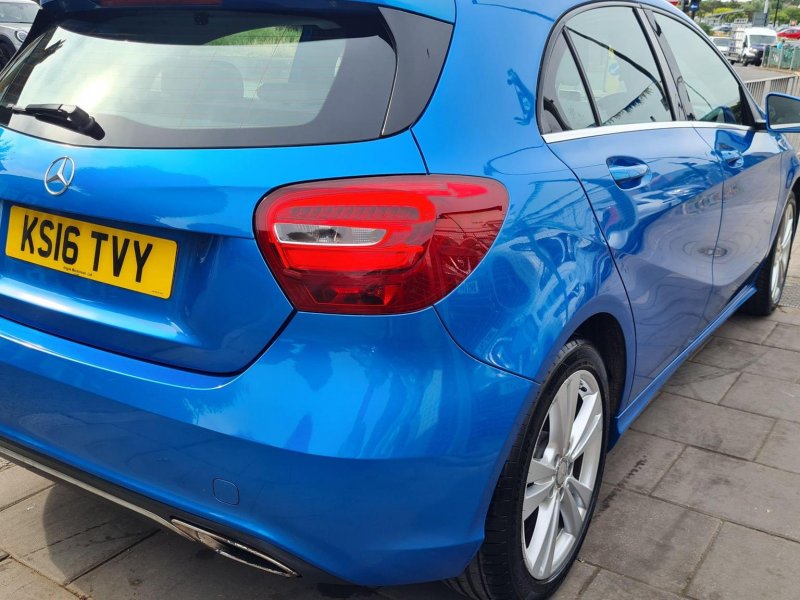 MERCEDES-BENZ A CLASS