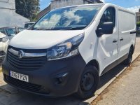 VAUXHALL VIVARO